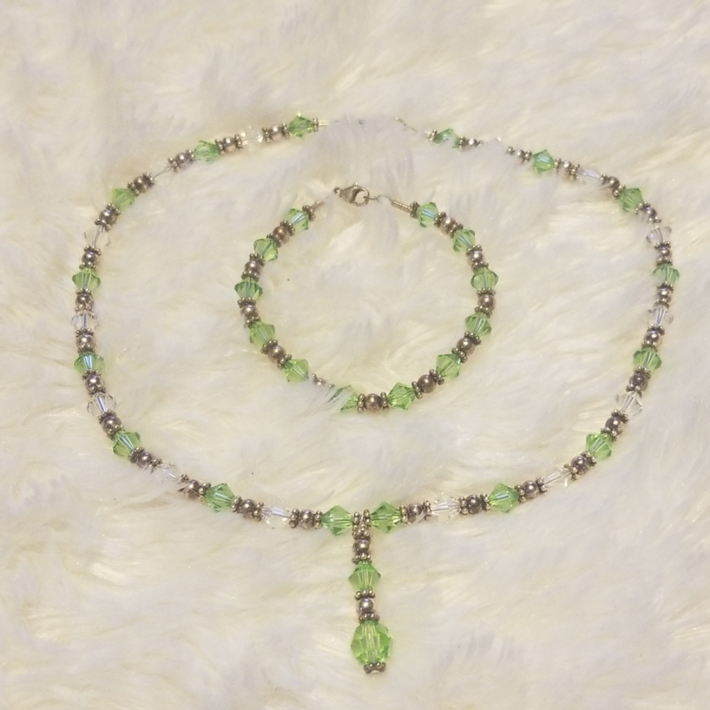 Green fine necklace and bracelet set PLUS bonus!
